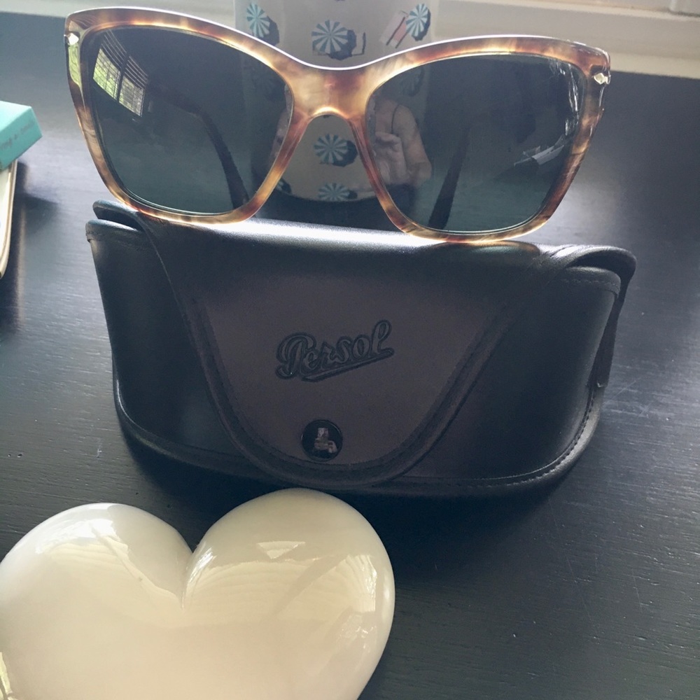 PERSOL DARK BROWN TORTOISE HAND MADE IN ITALY SUNGLASSES - Picture 4 of 11